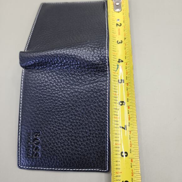 New Hugo Boss 12 compartment wallet black leather. - Picture 6 of 8